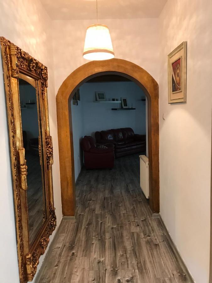 Chiro'S Apartment Нэводари Экстерьер фото