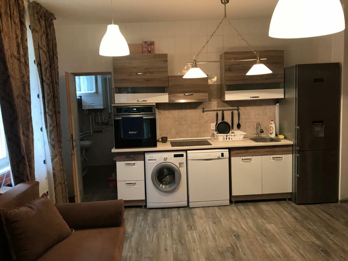 Chiro'S Apartment Нэводари Экстерьер фото